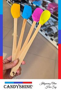 Çizmez Renkli Silikon Ahşap Saplı Silikon Uçlu Mutfak Seti Spatula Kaşık Seti ürün fotoğrafı