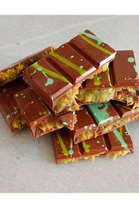 Antepfıstıklı Kadayıflı Çikolata 100 gr ürün fotoğrafı