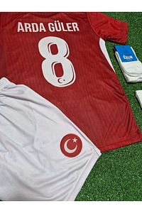 Türkiye Euro 2024 Arda Güler 8 Numara Çocuk Forması 4'lü Set (RED) ürün fotoğrafı