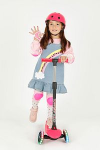 3 Toys - Dragon Işıklı Pembe Scooter - Led Işıklı Scooter - Fr59458 3+ Yaş Pembe ürün fotoğrafı