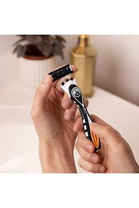 Flex 5 Tıraş Bıçağı 6 Yedek Tıraş Bıçağı Çanta ürün fotoğrafı