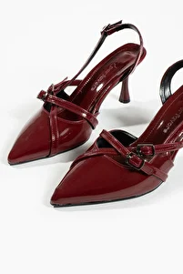 Sivri Burun Iki Bantlı Tokalı Bordo Rugan Topuklu Cherry Red Kadın Ayakkabı ürün fotoğrafı