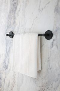 Banyo Aksesuar Seti, Siyah, Düz Havluluk, K. Tuvalet Kağıtlığı, Bornozluk - Mat Siyah ürün fotoğrafı