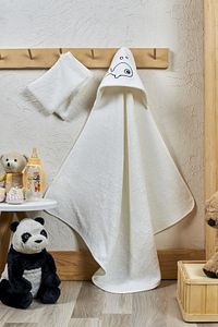Bambu Balık Nakışlı Bebek Havlu Kundak Ve Kese Seti ürün fotoğrafı
