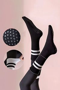 Bambu Kadın Siyah Kaydırmaz Taban Silikon Baskı Pilates Yoga Fitness Dans Aktivite Tenis Çorabı 3'lü ürün fotoğrafı