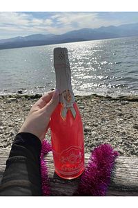 Çilek Aromalı Alkolsüz Içecek Be Parti Içeceği Pembe Kokteyl 750ml 6'lı Kadeh Hediyeli ürün fotoğrafı