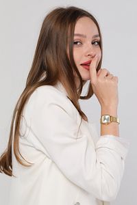 Minimal Kare Altın Kasa Gümüş Kadran Kadın Kol Saati ürün fotoğrafı