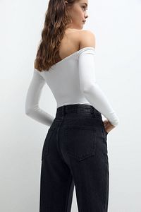 Yüksek bel mom fit jean ürün fotoğrafı