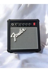 Mini Amfi Penalık - Stratocaster Anahtarlık Ve Pena Hediyeli ürün fotoğrafı