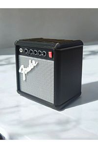 Mini Amfi Penalık - Stratocaster Anahtarlık Ve Pena Hediyeli ürün fotoğrafı