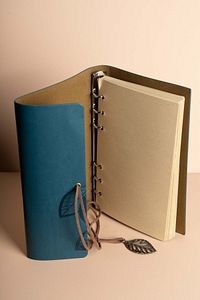 Deri Kraft Kağıtlı Defter ve Kalem Seti - Öğretmenler Günü Hediye Seti ürün fotoğrafı