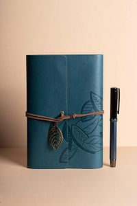 Deri Kraft Kağıtlı Defter ve Kalem Seti - Öğretmenler Günü Hediye Seti ürün fotoğrafı