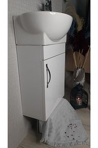 Banyo ve Tuvalet Mini Köşe Lavabo 28*45 Cm (banyo Dolabı Dahil) ürün fotoğrafı