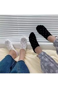 8 Çift Benekli Kadın Çok Renkli Görünmez Sneaker Çorap ürün fotoğrafı