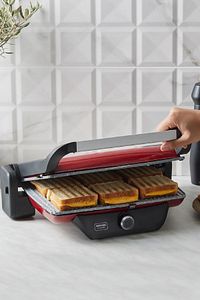 Gastro Classic Izgara Ve Tost Makinesi Kırmızı 2000 W 6 Dilim Kapasiteli ürün fotoğrafı