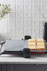 Gastro Classic Izgara Ve Tost Makinesi Kırmızı 2000 W 6 Dilim Kapasiteli ürün fotoğrafı