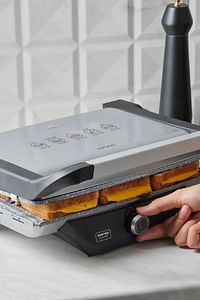 Gastro Classic Izgara Ve Tost Makinesi Silver 2000 W 6 Dilim Kapasiteli ürün fotoğrafı