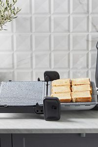Gastro Classic Izgara Ve Tost Makinesi Silver 2000 W 6 Dilim Kapasiteli ürün fotoğrafı