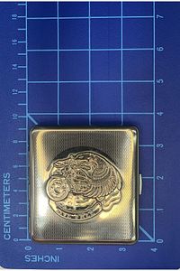 20135 Metal Sigara Tabakası Lüks Tasarım Şık Hediyelik Kare Tasarım Desenli Standart Kısa Tabla 90mm ürün fotoğrafı
