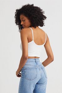 Kadın Ekru Scuba Kumaş İp Askılı Crop Top ürün fotoğrafı
