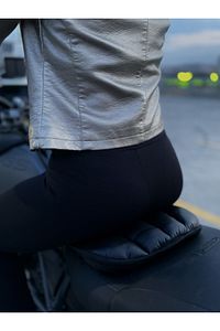 Motosiklet Deri Konfor Sele Universal Ekstra Kalın Visco Süngerli Sürücü Sele Pedi ürün fotoğrafı