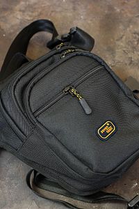 Çok Gözlü Su Geçirmez Unisex Siyah Bel Bacak Omuz Motosiklet Kurye Çantası Bodybag Sarı Siyah 4962 ürün fotoğrafı
