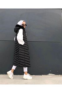 Siyah Kapüşonlu Tam Dolum Elyaf Şişme Yelek ürün fotoğrafı