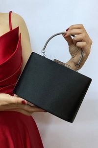Kadın Saten Siyah Abiye Clutch Portföy Bayan Çantası ürün fotoğrafı