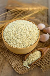 Kavrulmamış Çiğ Beyaz Susam 500g ürün fotoğrafı