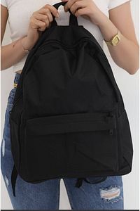 Düz Siyah Günlük Seyahat Kurs Sırt Çantası Plain Black Daily Travel Course Backpack ürün fotoğrafı