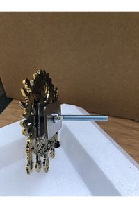 Gold Renk Küçük Boy Vidalı Osmanlı Panjur Arması Tuğrası ürün fotoğrafı