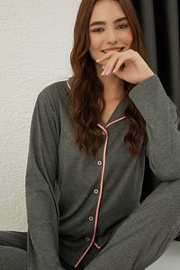 Düğmeli Pijama Takım ürün fotoğrafı