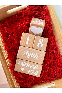 İsimli bebek anı küpü 2li set beyaz ürün fotoğrafı
