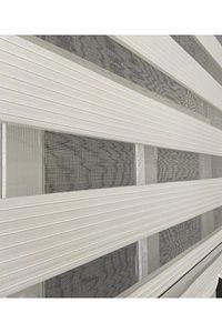Geniş Plise Ekru Beyaz Eteği Dilimli Stor Zebra Güneşlik Perde Alüminyum Kasa, Metal Ayak ürün fotoğrafı