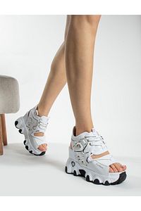 Dolgu Topuklu Spor Sandalet ürün fotoğrafı