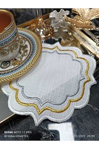 Ekru Gold Ve Gümüş Detaylı Kokteyl Peçetesi Ve Kahve Yanı Sunum Peçetesi 6 Adet ürün fotoğrafı