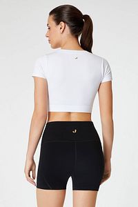 Captiva Yumuşak Dokulu & Esnek Crop Top Beyaz ürün fotoğrafı