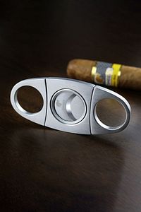 Cohiba Kutusunda Gri Çelik Puro Makası Hs89 ürün fotoğrafı