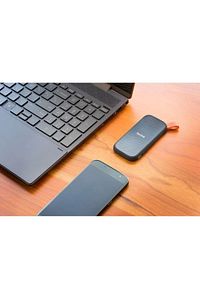Portable 1TB 800MB/SN Taşınabilir SSD SDSSDE30-1T00-G26 ürün fotoğrafı