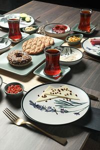 Çiçek Bahçesi Kahvaltı Takımı 21 Parça 4 Kişilik - 18939-40-42-43 ürün fotoğrafı
