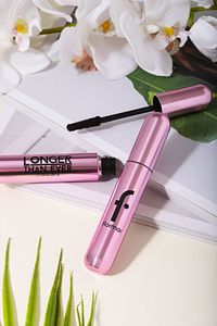 Doğal Formüllü Kirpik Uzatıcı Maskara (Siyah) - Longer Than Ever Mascara - 001 Black - 8682536067119 ürün fotoğrafı