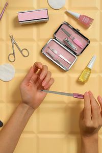4'lü Manikür Seti (TIRNAK M.-TÖRPÜ-TIRNAK ETİ T.-CIMBIZ) - Manicure Set - 036 - 8690604598465 ürün fotoğrafı