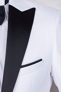Erkek Slim Fit Damatlık Smokin Sivri Yaka Beyaz Kombin Yelekli Takım Elbise ürün fotoğrafı
