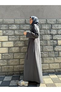 Kurşuni Antrasit Gri Pamuklu Kumaş Yandan Bağlamalı Kimono Kaftan Elbise ürün fotoğrafı