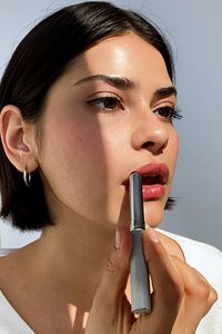 Almost Lipstick Ruj - Black Honey 1.9g | Parlak, Nemli Ve Doğal Görünüm ürün fotoğrafı