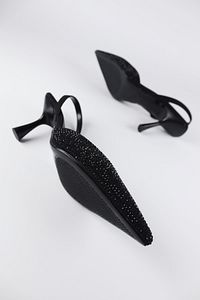 Kadın Siyah Taş Detaylı Kumaş Abiye Stiletto Topuklu Ayakkabı ürün fotoğrafı