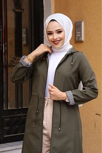 Bileği Çizgili Kapüşonlu Trençkot ürün fotoğrafı