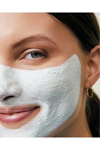 3in1 Sivilce Karşıtı Beyaz Kil Maskesi 150ml, Temizleyici, Peeling, Maske, Gözenek Arındırıcı ürün fotoğrafı