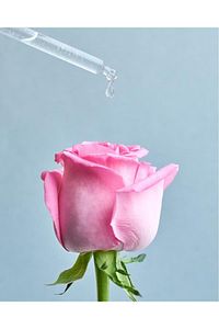 Aqua Rose Organik Gül Suyu 3'ü 1 Arada 150ml, Temizleyici Peeling Maske, Hyaluron, Mineral Kil ürün fotoğrafı