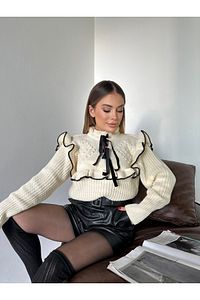 Kadın Ekru Fırfırlı Detay Selanik Örgü Kazak ürün fotoğrafı